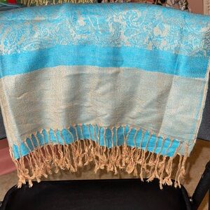 Chic Blue and Gold Patterned Scarf/Wrap/Shawl, NEW, no tag